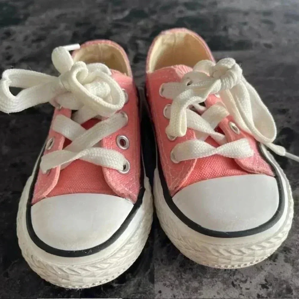 Toddler Kid Canvas Sneaker Size 6 Pink in White